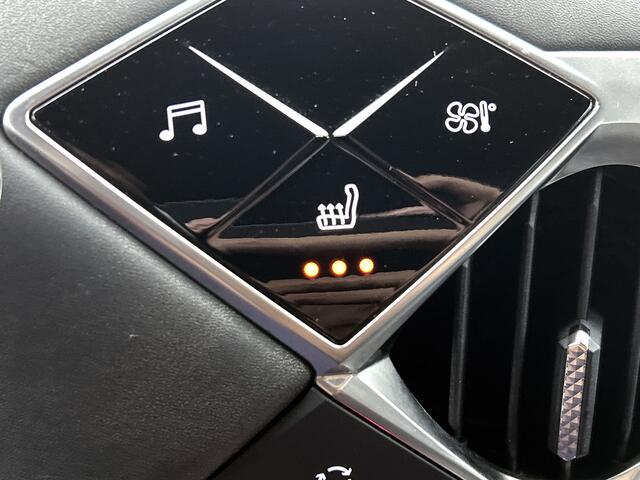 DS DS 3 CROSSBACK E-Tense Executive 50 kWh / 100% Elektrisch / 100% Stijlvol / Cruise ctr. / Lm velg. / Airco-ecc./ Navigatie / DAB / Privacy Glass / Achteruitrijcamera met 180° Vision + parkeersensoren vóór en achter / Apk 05-2027