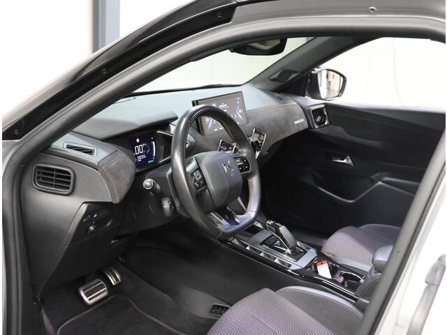 DS DS 3 CROSSBACK Business 50kWh 136PK | 1ste eigenaar | 3 FASE | Camera | LEER/Stof | Stoelverwarming | Navigatie | AUTOMAAT | AppleCarPlay/AndroidAuto | Navigatie | Climate Control | Cruise Control | Keyless | Privacy Glass | Isofix |