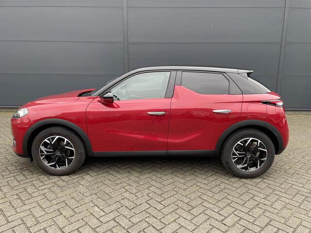 DS DS 3 CROSSBACK 100pk Performance Line (Stoelverwarming - Camera - Automatische Airco - Head up - Navigatie - Apple Carplay - Keyless Start)