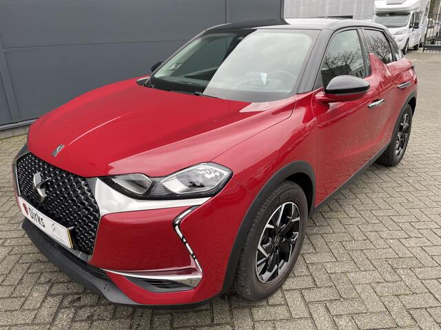 DS DS 3 CROSSBACK 100pk Performance Line (Stoelverwarming - Camera - Automatische Airco - Head up - Navigatie - Apple Carplay - Keyless Start)