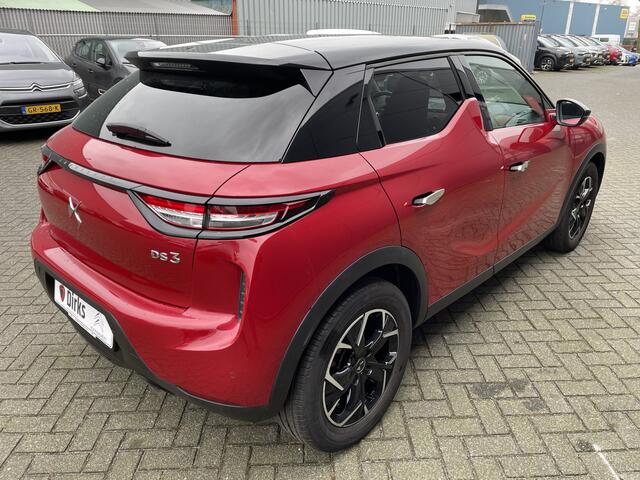 DS DS 3 CROSSBACK 100pk Performance Line (Stoelverwarming - Camera - Automatische Airco - Head up - Navigatie - Apple Carplay - Keyless Start)