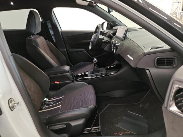 DS DS 3 CROSSBACK 1.2 Performance Line 1e Eigenaar | Volledig Onderh | NAP | BTW | Camera | Navi | Carplay | Cruise | DAB | PDC | Start/Stop | Hill-Hold
