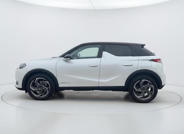 DS DS 3 CROSSBACK 1.2 PT 130 EAT8 Grand Chic | Lederen interieur | Zeer compleet | Prijs is rijklaar