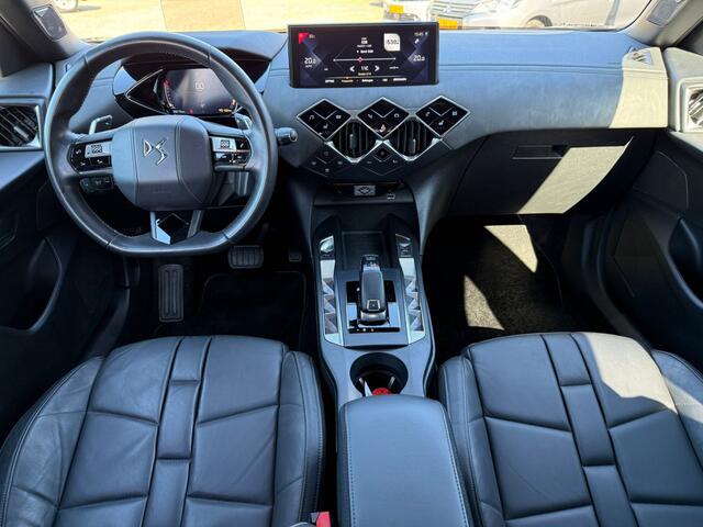 DS DS 3 CROSSBACK 1.2 Grand Chic 130pk Automaat | Leder | Navi | Camera | HUD | Adapt. Cruise |