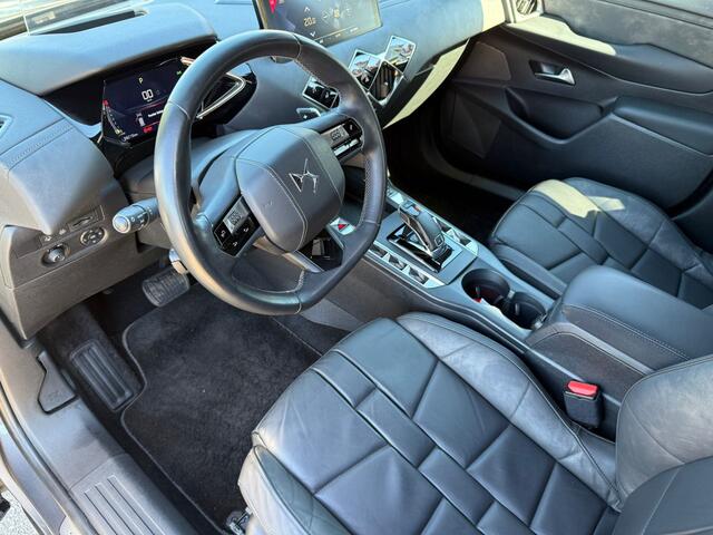 DS DS 3 CROSSBACK 1.2 Grand Chic 130pk Automaat | Leder | Navi | Camera | HUD | Adapt. Cruise |