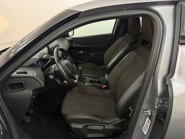 DS DS 3 CROSSBACK 1.2 PureTech Business Camera, Apple carplay, Rijstrook correctie, Cruise control, Clima, Keyless start, Lichtmetalen velgen