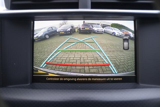 DS DS 4 BWJ 2017 1.2 131 PK Chic LED / HALF LEDER ALCANTARA / CLIMA / CRUISE / NAVI / CAMERA / XENON