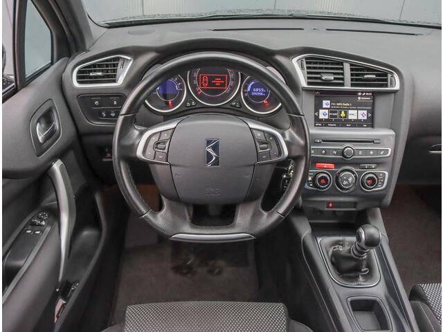 DS DS 4 130pk P.T. Connected Chic (1ste eig./NAV./LED/Climate/Camera/17"LMV/Cruise/ALLSeason)