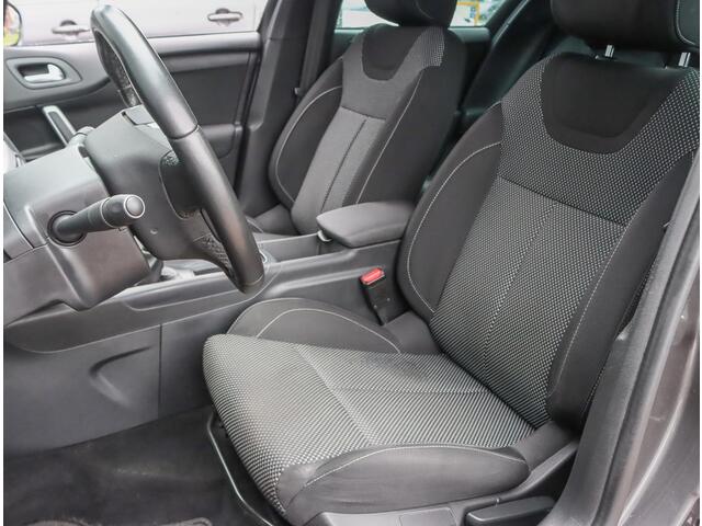 DS DS 4 130pk P.T. Connected Chic (1ste eig./NAV./LED/Climate/Camera/17"LMV/Cruise/ALLSeason)