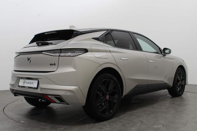 DS DS 4 1.2 PURETECH 130PK PERFORMANCE LINE PLUS EAT8 | El. achterklep | Camera | Winterpakket