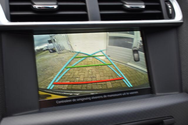 DS DS 4 PureTech 130 Performance Line Navi | Airco | Trekhaak | 4 Seizoenenbanden | + Aanhanger gewicht 1450 kg | Zeer Compleet
