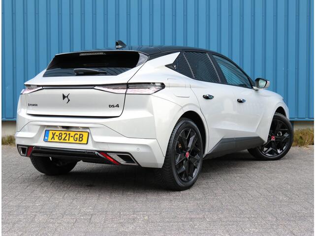 DS DS 4 E-Tense 225PK Performance Line+ | AppleCarPlay/AndroidAuto | Navigatie | Climate Control | Adaptief Cruise Control | 19"LMV | 360'Camera | Alcantara/Leer | Keyless | Head-Up Display | TwoTone | Electrische klep | Privacy Glass |