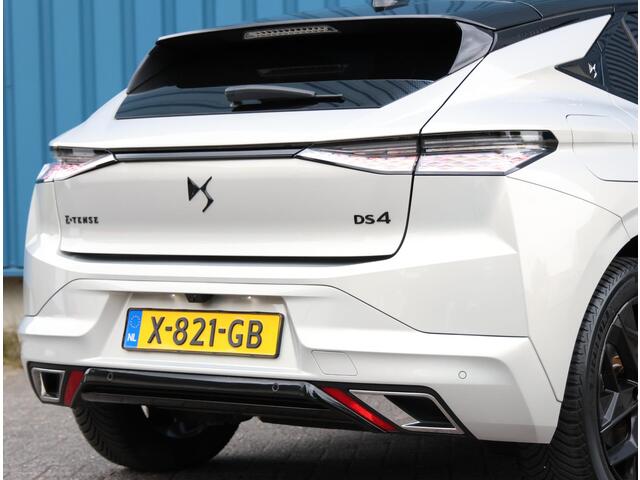 DS DS 4 E-Tense 225PK Performance Line+ | AppleCarPlay/AndroidAuto | Navigatie | Climate Control | Adaptief Cruise Control | 19"LMV | 360'Camera | Alcantara/Leer | Keyless | Head-Up Display | TwoTone | Electrische klep | Privacy Glass |