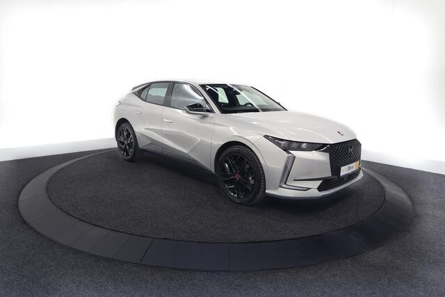 DS DS 4 PureTech 130 EAT8 Performance Line | Camera | Apple Carplay | Alcantara® bekleding | Parkeersensensoren