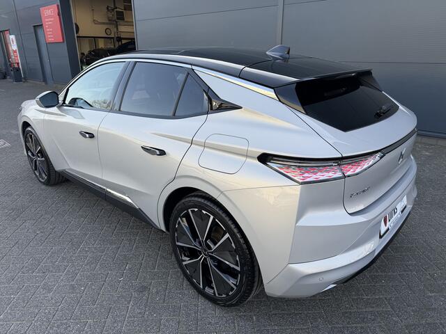 DS DS 4 225pk E-Tense La Première (Elektrisch Schuifdak - Leder incl verwarming/koeling/massage/geheugen - NightVision - Focal Electra - Elektrische klep - 20"- 360gr Camera - Adaptieve Cruise Controle)