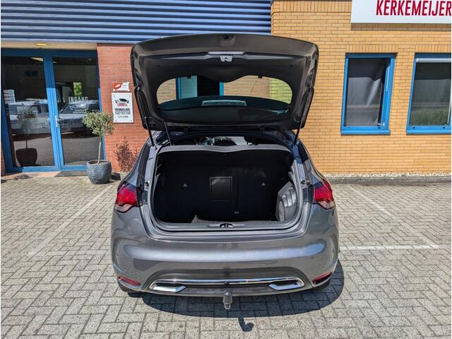 DS DS 4 CROSSBACK DS 4 CROSSBACK 1.6 CHIC AUTOMAAT, Trekhaak, Stoelverwarming, Navi