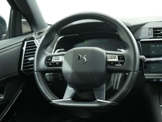 DS DS 7 1.6 PHEV 300PK 4x4 ETOILE AUT8 | Trekhaak| Panoramadak | Massage