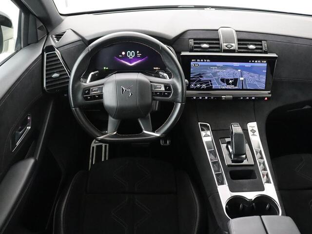 DS DS 7 Crossback E-Tense Black Line | SOH 94,5% | Alcantara | Trekhaak | Memory | Carplay | Navigatie | Camera | Digital Cockpit | Elektrische stoelen | Bluetooth | Full LED | PHEV | Plug In