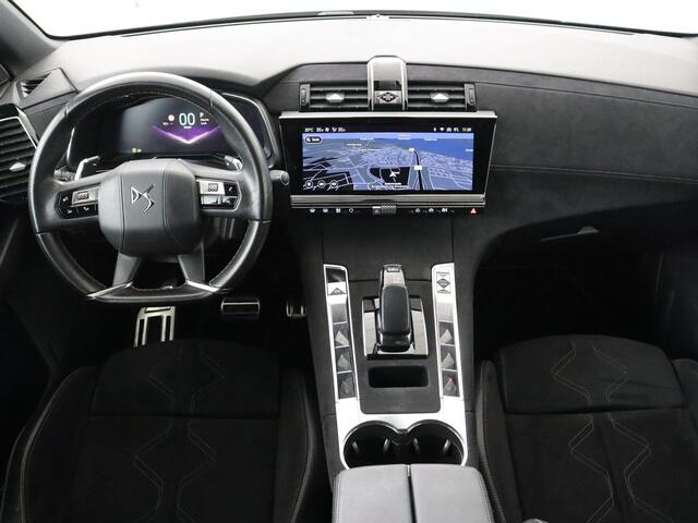 DS DS 7 Crossback E-Tense Black Line | SOH 94,5% | Alcantara | Trekhaak | Memory | Carplay | Navigatie | Camera | Digital Cockpit | Elektrische stoelen | Bluetooth | Full LED | PHEV | Plug In