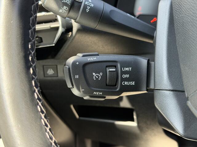DS DS 7 Crossback BWJ 2020 | 1.2T 131 PK Executive PANO DAK | | CAMERA | CLIMA | CRUISE | NAVI | CARPLAY | PDC | LMV | PRIV. GLAS | MULTIFUNCT. STUUR