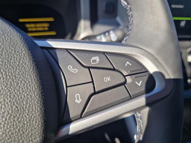 Dacia Bigster Full Hybrid 155pk Journey / Panorama dak / Adaptieve Cruise Control / Elektrisch bedienbare Achterklep / Voorruitverwarming / Verwarmbare voorstoelen / Stuurwielverwarming / Navigatie af fabriek / 360 Graden(Rondomzicht)-camera / Apple Carplay & Android A