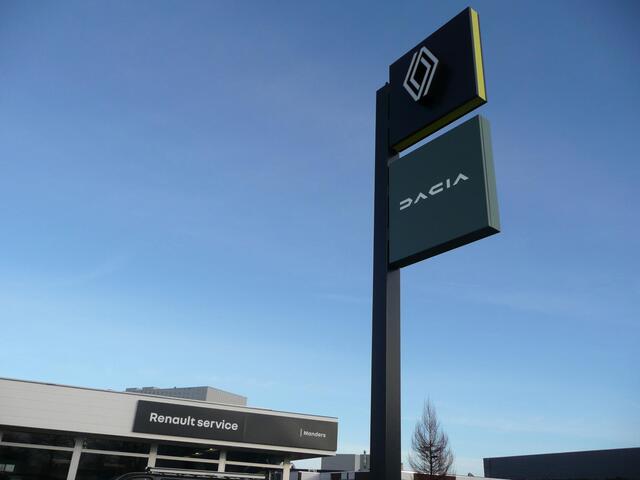 Dacia Bigster 1.8 Hybrid 155 Extreme PANORAMA DAK/ PACK WINTER/ PACK ASSIST/ ELEC.BED. ACHTERKLEP/ ETC.... RIJKLAAR!