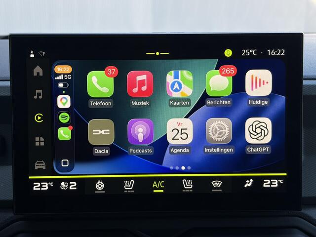 Dacia Bigster 1.8 Hybrid 155 Extreme / Fabrieksgarantie tot 06-2028 / Glazen Schuif- en Kanteldak / Stoel, Stuur & Voorruit Verwarming / Elektrische Achterklep / Adaptief Cruise Control / Apple Carplay & Android Auto / Climate Control / Achteruitrijcamera /