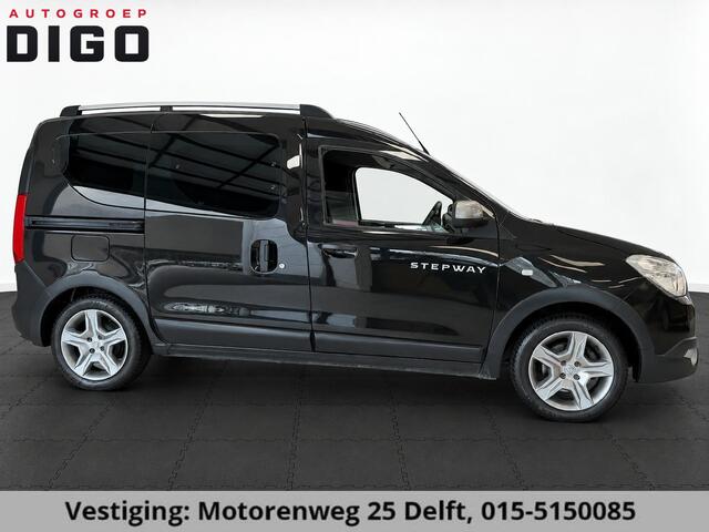 Dacia DOKKER 1.3 TCe Stepway 130PK GARANTIE TOT 06-2029!* . NAVIGATIE . ACHTERUITRIJ CAMERA . TREKHAAK 1.200KG TREK GEWICHT! .
