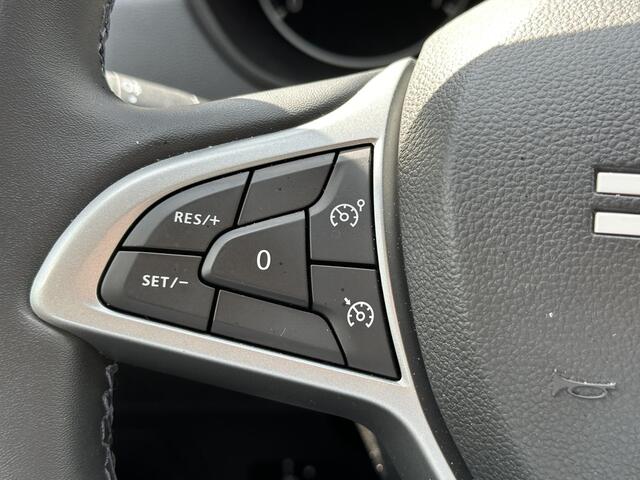 Dacia DUSTER 1.0 TCe 100 ECO-G Extreme Navigatie / Camera / Bluetooth / Cruise Control / Dode hoek detectie / Voorstoelen verwarmd