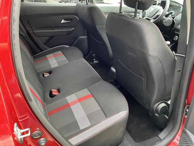 Dacia DUSTER 1.3 TCe Tech Road 150pk 1500KG Trekgewicht