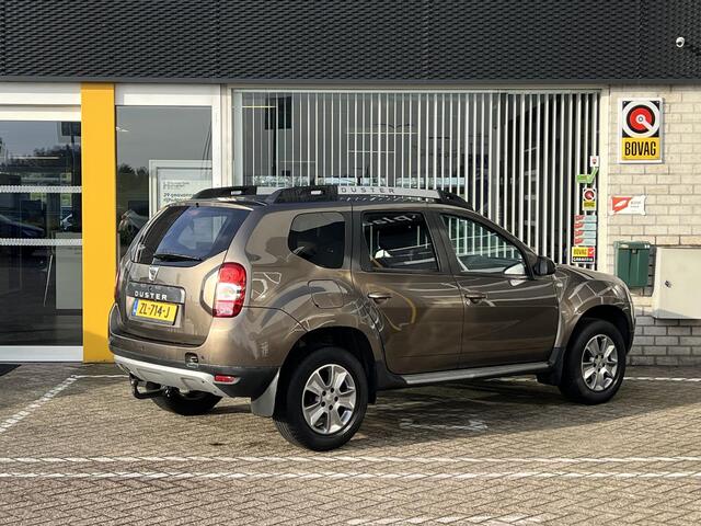 Dacia DUSTER 1.2 TCe 125 Lauréate | Trekhaak | Navigatie | Achteruitrijcamera |