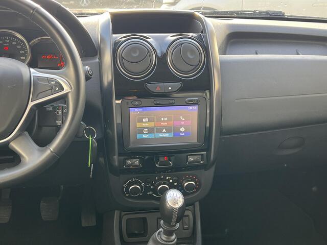 Dacia DUSTER 1.2 TCe 125 Lauréate | Trekhaak | Navigatie | Achteruitrijcamera |