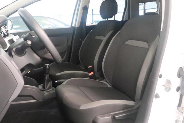 Dacia DUSTER 1.0 TCe 100 Essential | Airco | Trekhaak | Apple CarPlay / Android Auto Navigatie |