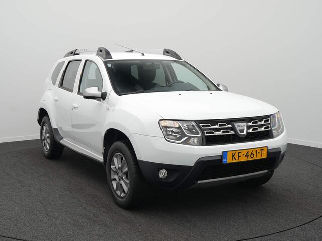 Dacia DUSTER TCe 125 Lauréate - All seasonbanden - Trekhaak