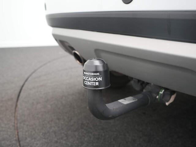 Dacia DUSTER TCe 125 Lauréate - All seasonbanden - Trekhaak