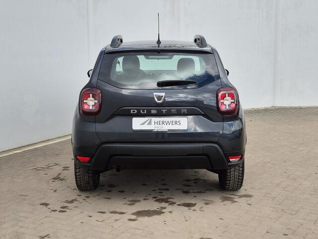 Dacia DUSTER 1.0 TCe 100 Essential Handgeschakeld / Stoelverwarming / Cruise control / Lichtmetalen wielen 16" / Elektrische ramen voor /