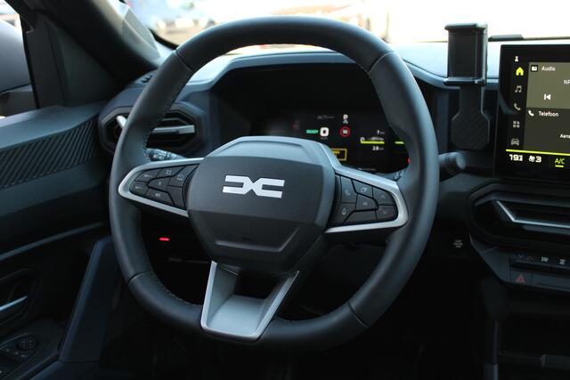 Dacia DUSTER 1.6 Hybrid 140 Journey | Nieuw uit voorraad | Navigatie | Cruise Control | Stoel-/Stuurverwarming | 360 Camera