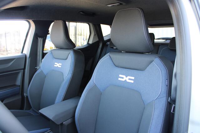 Dacia DUSTER 1.6 Hybrid 140 Journey | Nieuw uit voorraad | Navigatie | Cruise Control | Stoel-/Stuurverwarming | 360 Camera