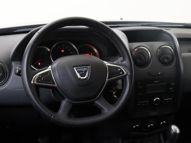 Dacia DUSTER 1.2 TCe 125 PK 4x2 Lauréate Airco | Cruise Control | Radio | Bluetooth Telefoon | TREKHAAK