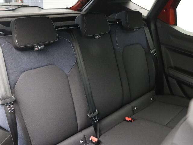 Dacia DUSTER 1.6 Hybrid 140pk Journey | Stoel- en stuurverwarming | Blind spot | 360 graden camera |