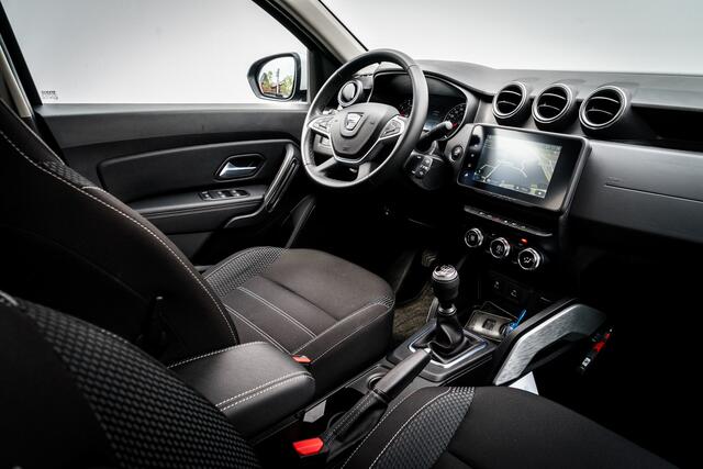 Dacia DUSTER 1.0 TCe Bi-Fuel Prestige | Trekhaak | 17 inch LMV | Camera | Keyless | Treeplanken | 1e Eigenaar