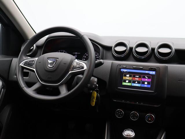 Dacia DUSTER TCe 130pk Prestige | Trekhaak | Dodehoek | Achteruitrijcamera | Navigatie |