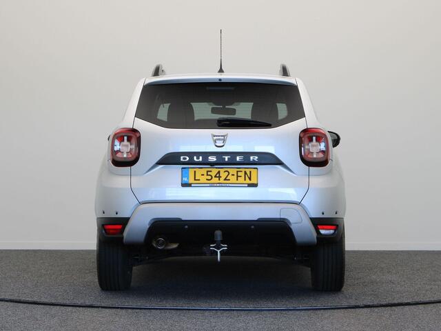 Dacia DUSTER TCe 130pk Prestige | Trekhaak | Dodehoek | Achteruitrijcamera | Navigatie |