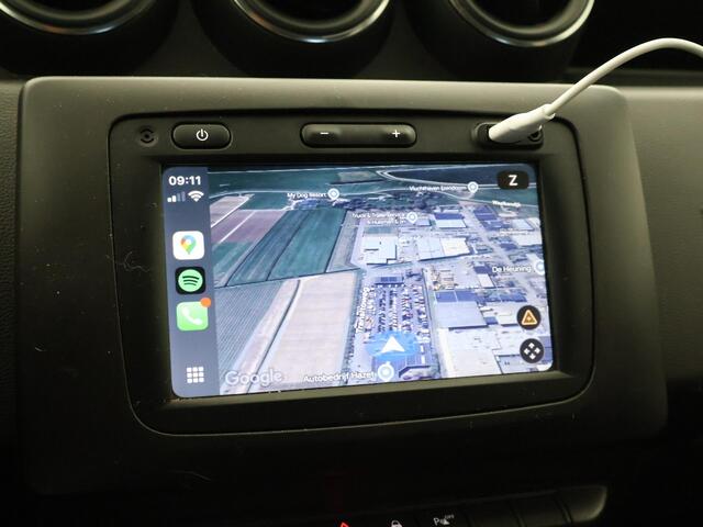 Dacia DUSTER 1.3 TCe 150 PK PRESTIGE + 1500 KG TREKHAAK | STOELVERW. | CAMERA | APPLE CARPLAY | NAVIGATIE