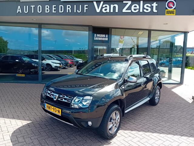 Dacia DUSTER 1.2 TCe 4x2 Prestige, Airco, Multimediasysteem, Navigatie, Bluetooth, Parkeersensoren, Camera, Cruise control, Stoelverwarming, Elektrische ramen en spiegels, Lichtmetalen velgen, Centrale vergrendeling met AB, Nette auto, Dealer onderhouden, BOVAG