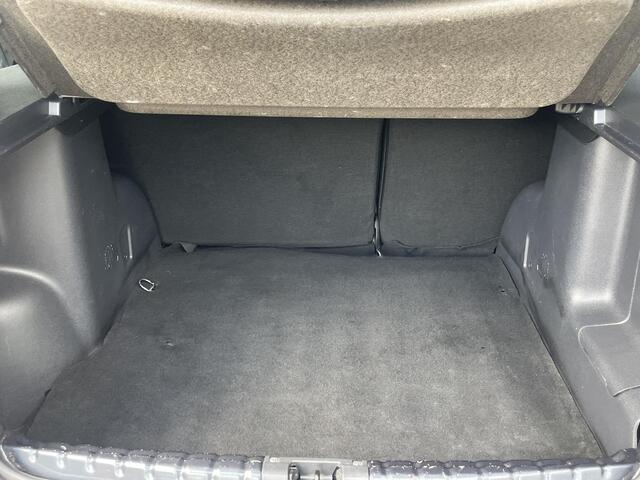 Dacia DUSTER 1.2 TCe 4x2 Blackshadow