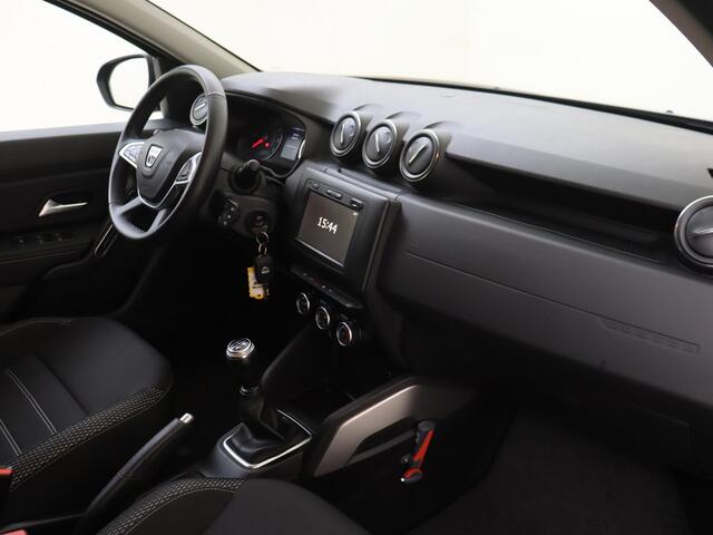 Dacia DUSTER 1.0 TCe Prestige | Navigatie | Trekhaak | Achteruitrijcamera | Cruise Control | Airco | Parkeersensoren |