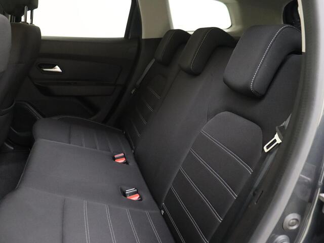 Dacia DUSTER 1.0 TCe Prestige | Navigatie | Trekhaak | Achteruitrijcamera | Cruise Control | Airco | Parkeersensoren |