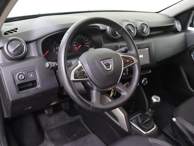 Dacia DUSTER 1.0 TCe Prestige | Navigatie | Trekhaak | Achteruitrijcamera | Cruise Control | Airco | Parkeersensoren |