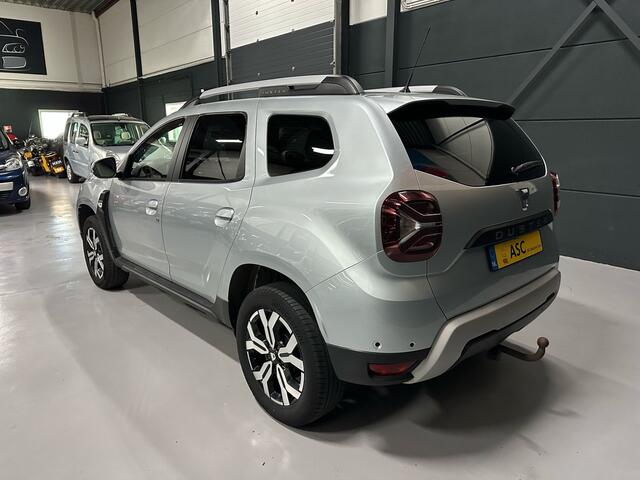 Dacia DUSTER 1.3 TCe 150pk Extreme Automaat - Navigatie - Camera - Pdc - Led - Trekhaak